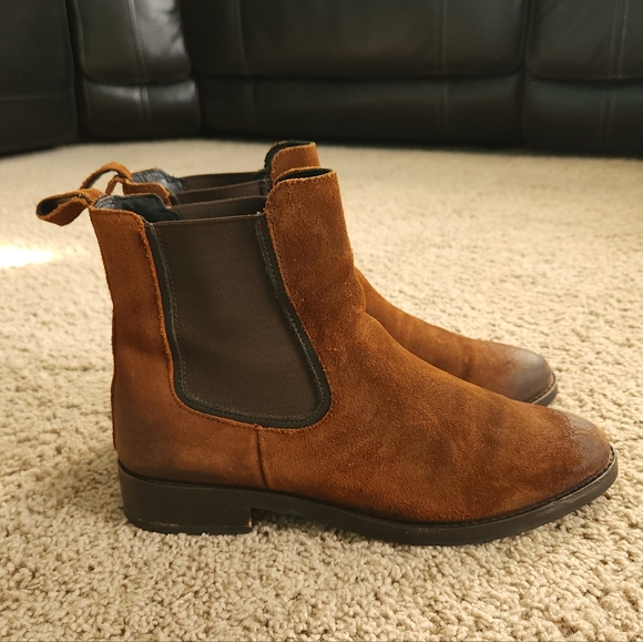 Thursday Boot Duchess Chelsea Suede Boots - Picture 4 of 12